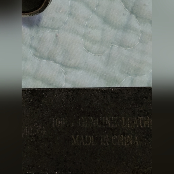 Roxy Leather Black Belt, size Small - Picture 5 of 5